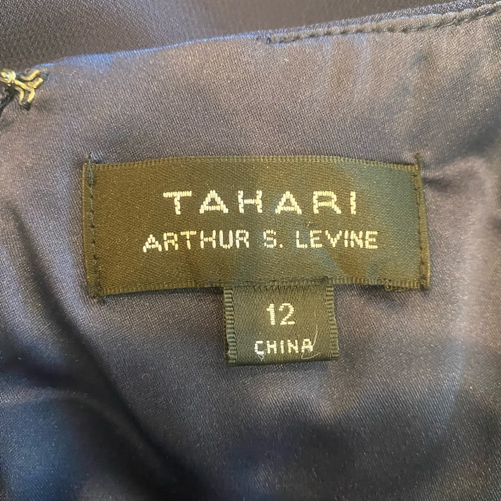 Tahari Arthur S Levine Dress - Picture 5 of 13
